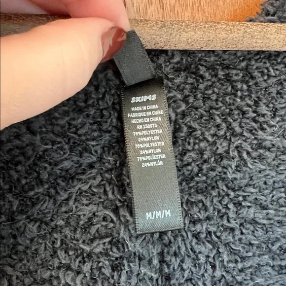 SKIMS Cozy Knit Onesie - Picture 8 of 9